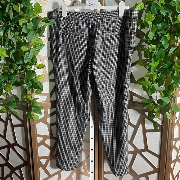 Ann Taylor Ankle Pants, Houndstooth, Size 14 - Picture 3 of 5